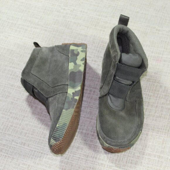 NWOT Sorel Sz 7 Out & About Plus Mid Alpine Tundra Suede Olive Green Waterproof - Picture 1 of 6
